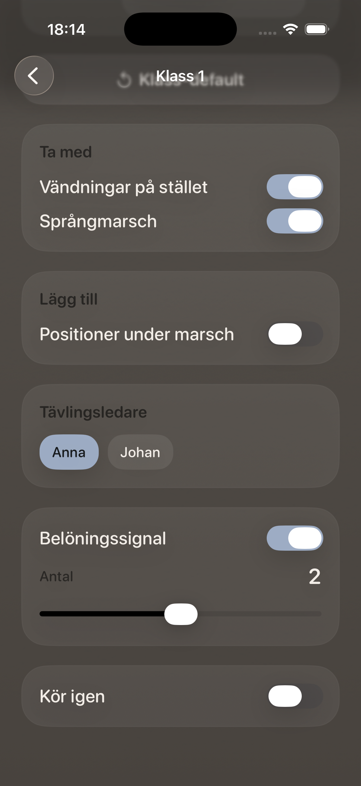 Fot++ med positioner under marsch, tävlingsledare, belöningssignal och Kör igen